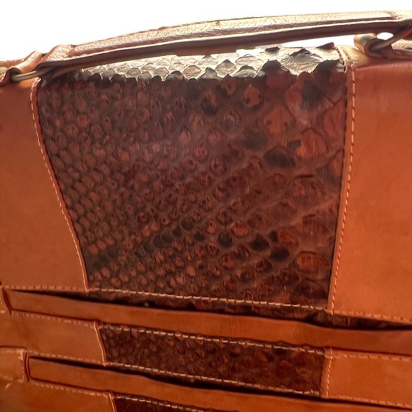 Handmade Leather Unisex Reptile Multicolor Crossbody Bag - Picture 8 of 15